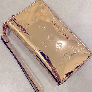 Michael Kors Wallet n Phone case